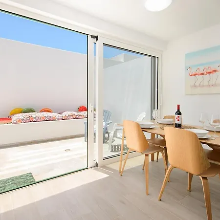 White Volcano - Pool And Gym In Sport Center Fariones Included By Lanzarote بويرتو ذيل كارمين