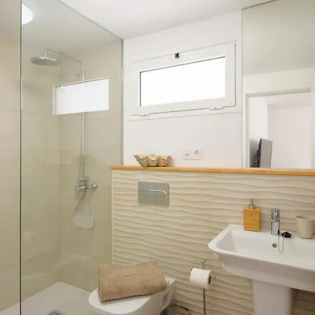 Hébergement de vacances White Volcano - Pool And Gym In Sport Center Fariones Included By Lanzarote Puerto del Carmen (Lanzarote)