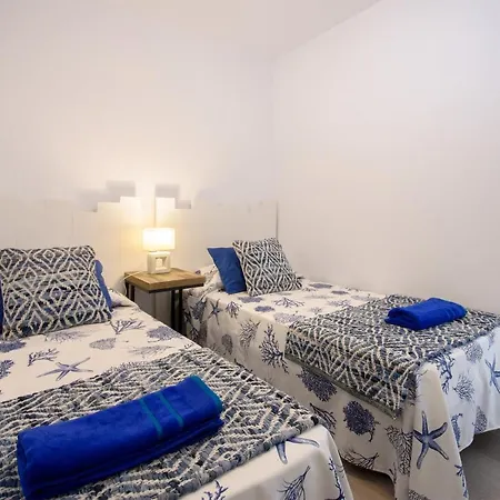 Feriehus White Volcano - Pool And Gym In Sport Center Fariones Included By Lanzarote Puerto del Carmen (Lanzarote)